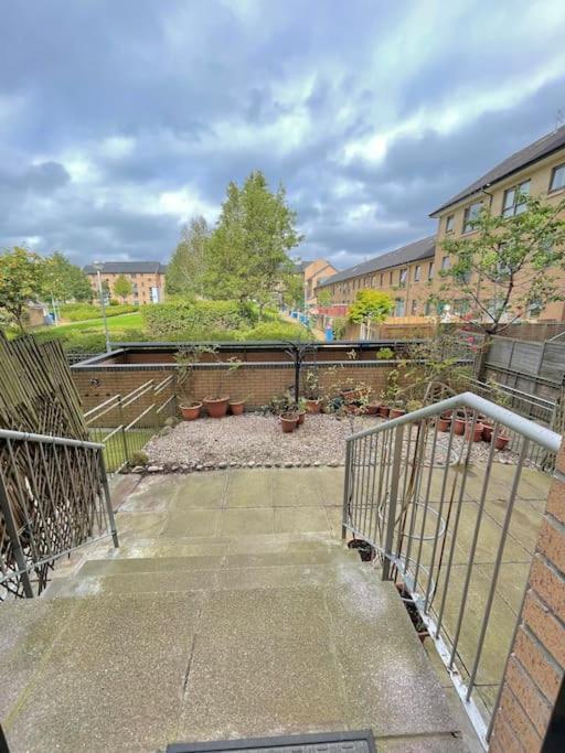 The Naburn - 3 Bed House With Free Parking & Close To City Centre Glasgow Exterior photo